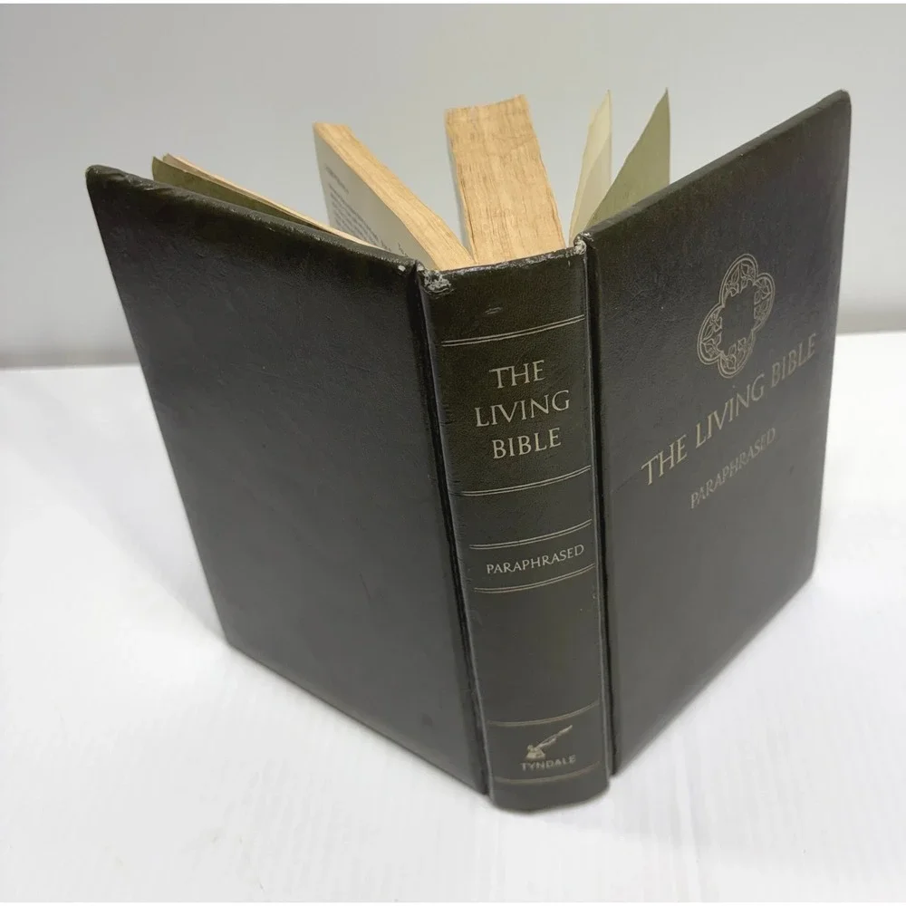 The Living Bible Paraphrased Tyndale House 1973 Vintage Green Hardcover Bible